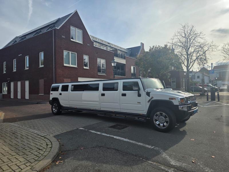 Molimo Hummer H2 Limousine wit