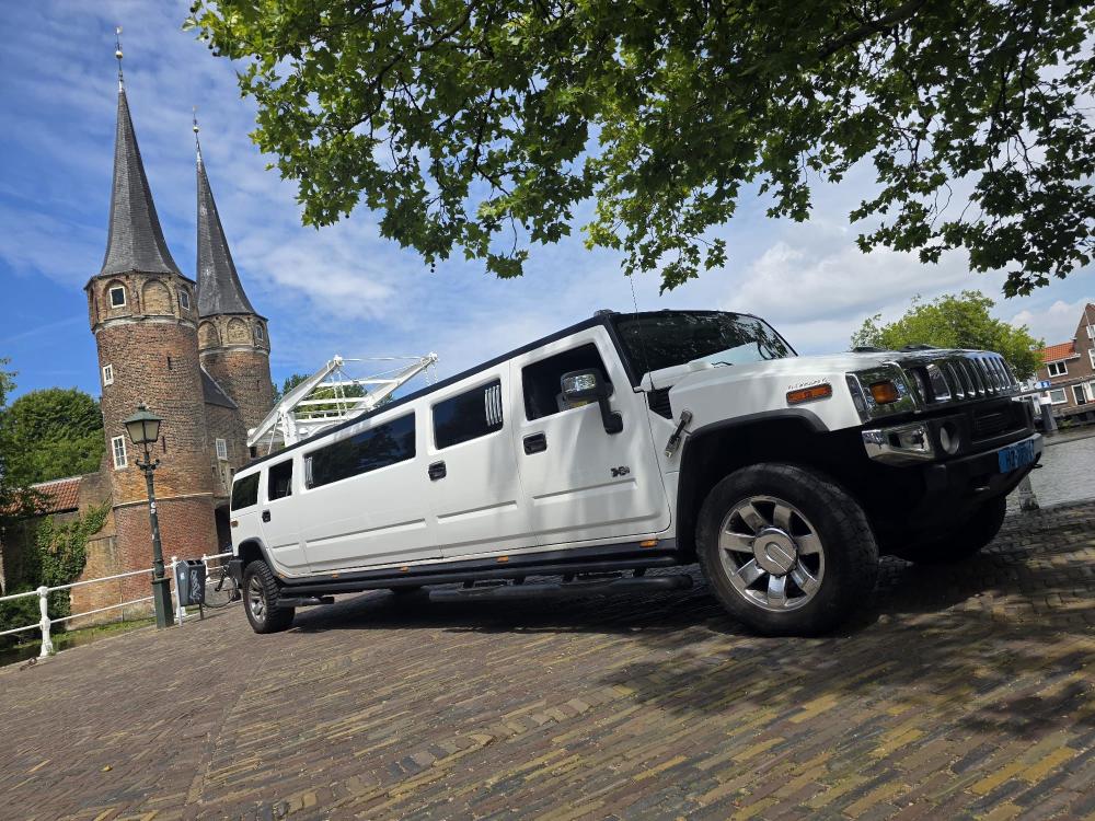 Molimo Hummer H2 Limousine wit