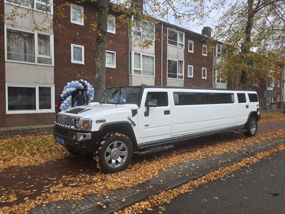 Molimo Witte Hummer H2 Limousine
