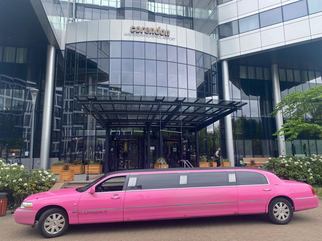 Molimo Lincoln roze Limousine